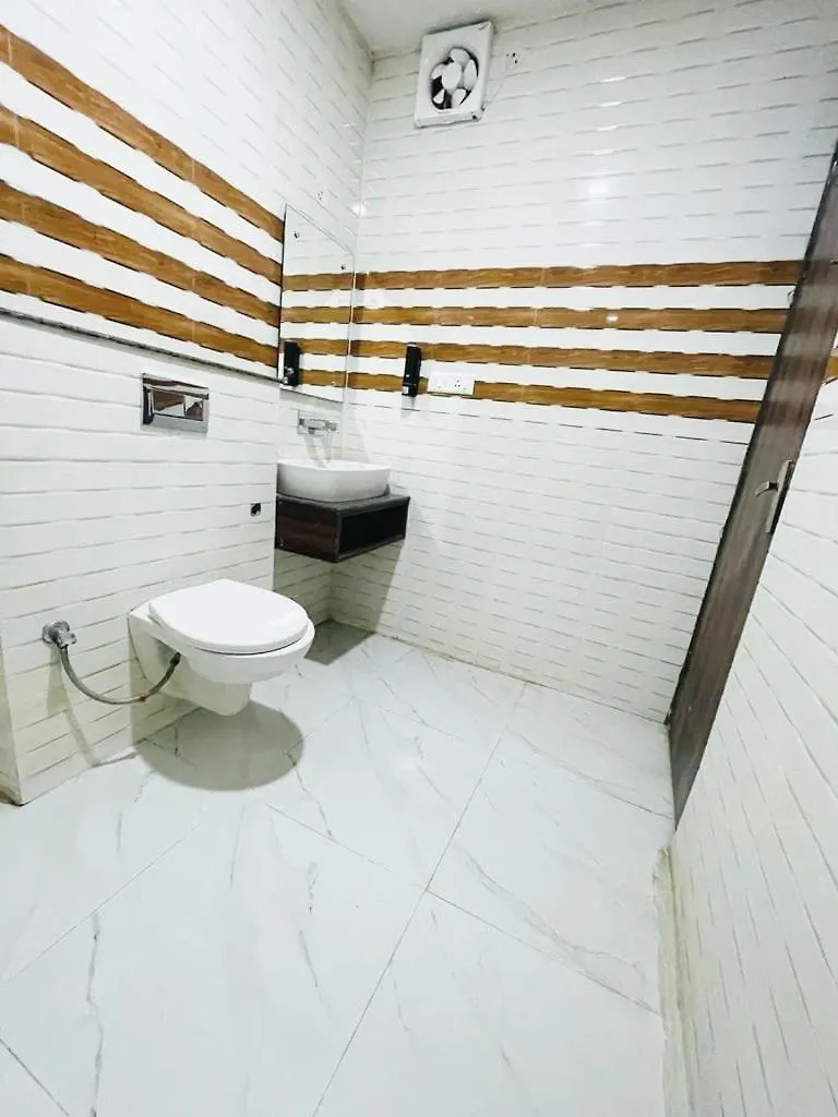 Hotel The Golden Taj By The Golden Taj Group & Hotels Agra  Agra (Uttar Pradesh)