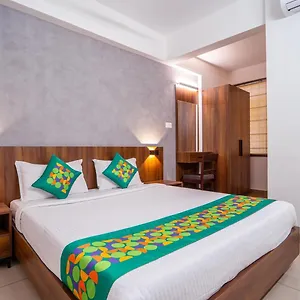 Hotel Treebo Petals Kochi