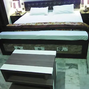 Hotel Vanshika Palace, Agra (Uttar Pradesh)